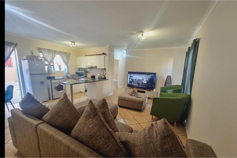 To Let 2 Bedroom Property for Rent in Parklands Western Cape